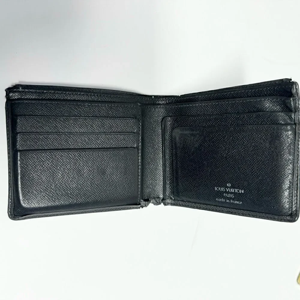 LV Louis Vuitton Black Epi Leather Bifold Wallet Bilfold Multiple Wallet MI0045